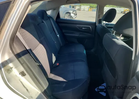 2018 Nissan Altima 2.5 z USA, uszkodzony, nr VIN 1N4AL3AP2JC205382